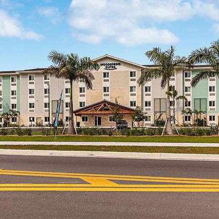 Woodspring Suites Naples Golden Gate 외부 사진