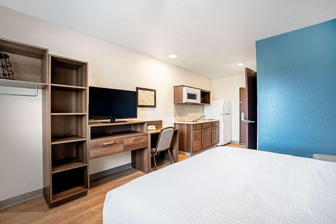 Woodspring Suites Naples Golden Gate 외부 사진