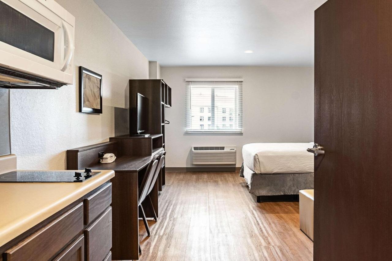 Woodspring Suites Naples Golden Gate 외부 사진