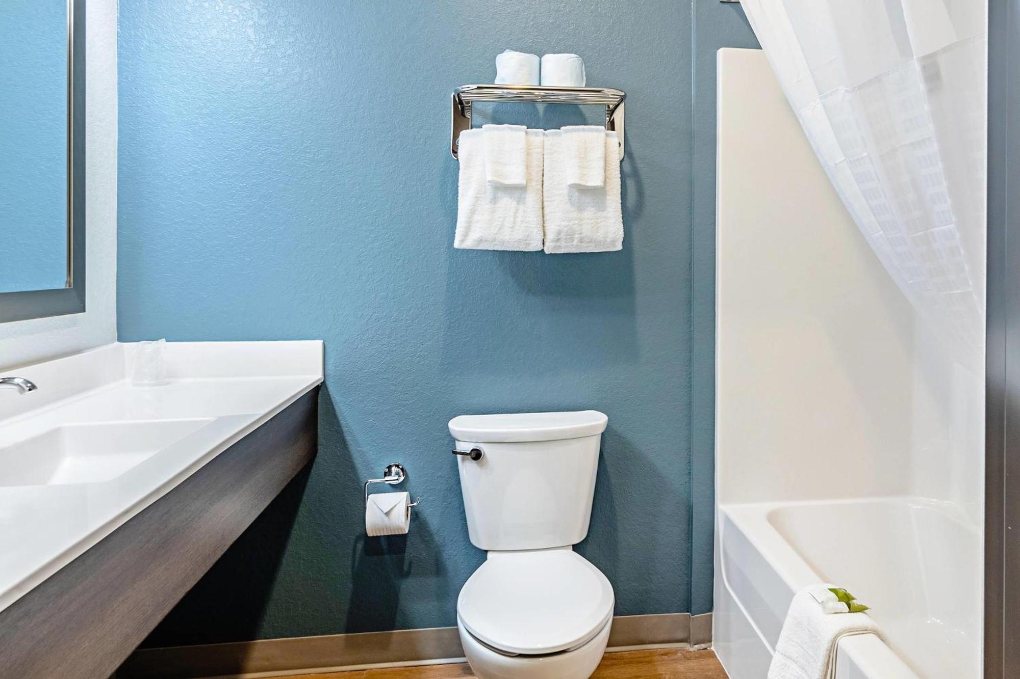 Woodspring Suites Naples Golden Gate 외부 사진