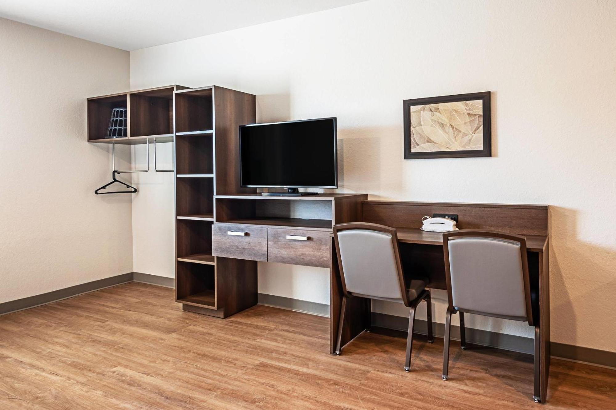 Woodspring Suites Naples Golden Gate 외부 사진
